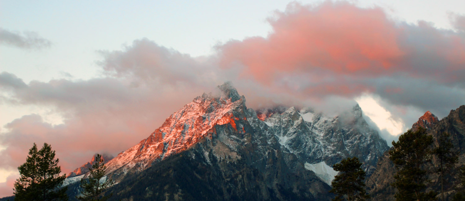 teewinot mountain at sunrise photo